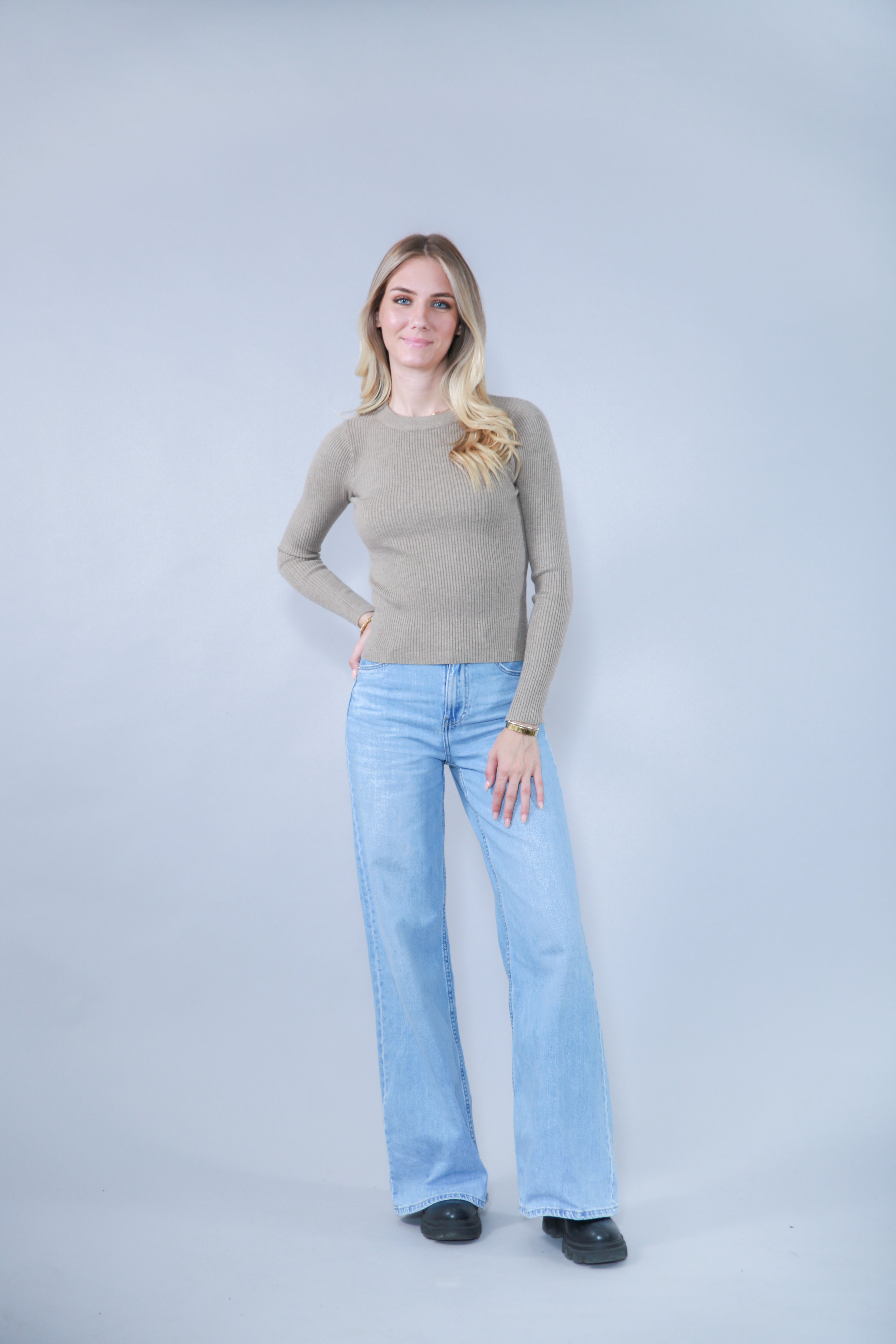 PULL MOULANT COL ROND EN MAILLE