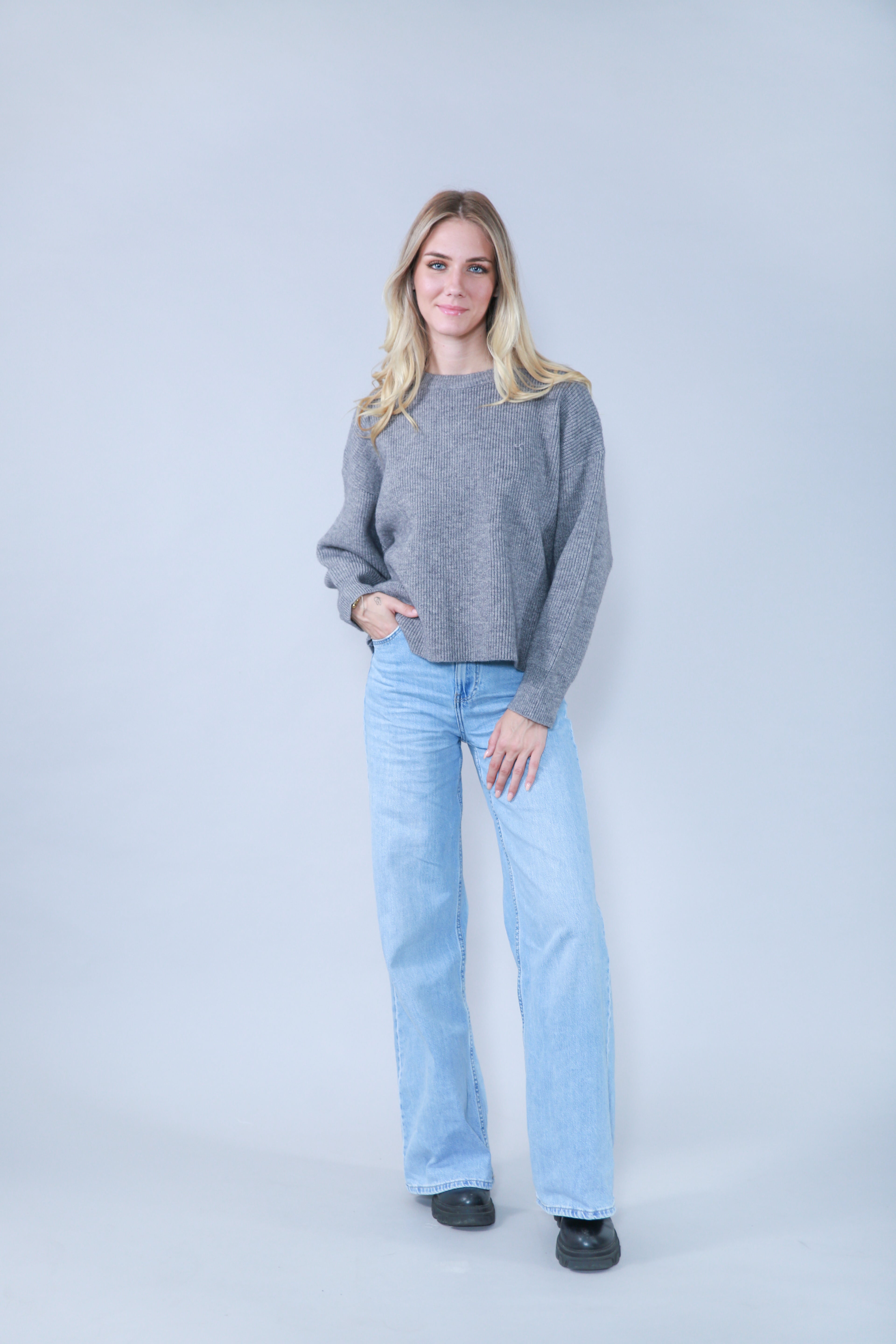 PULL EN MAILLE COL ROND