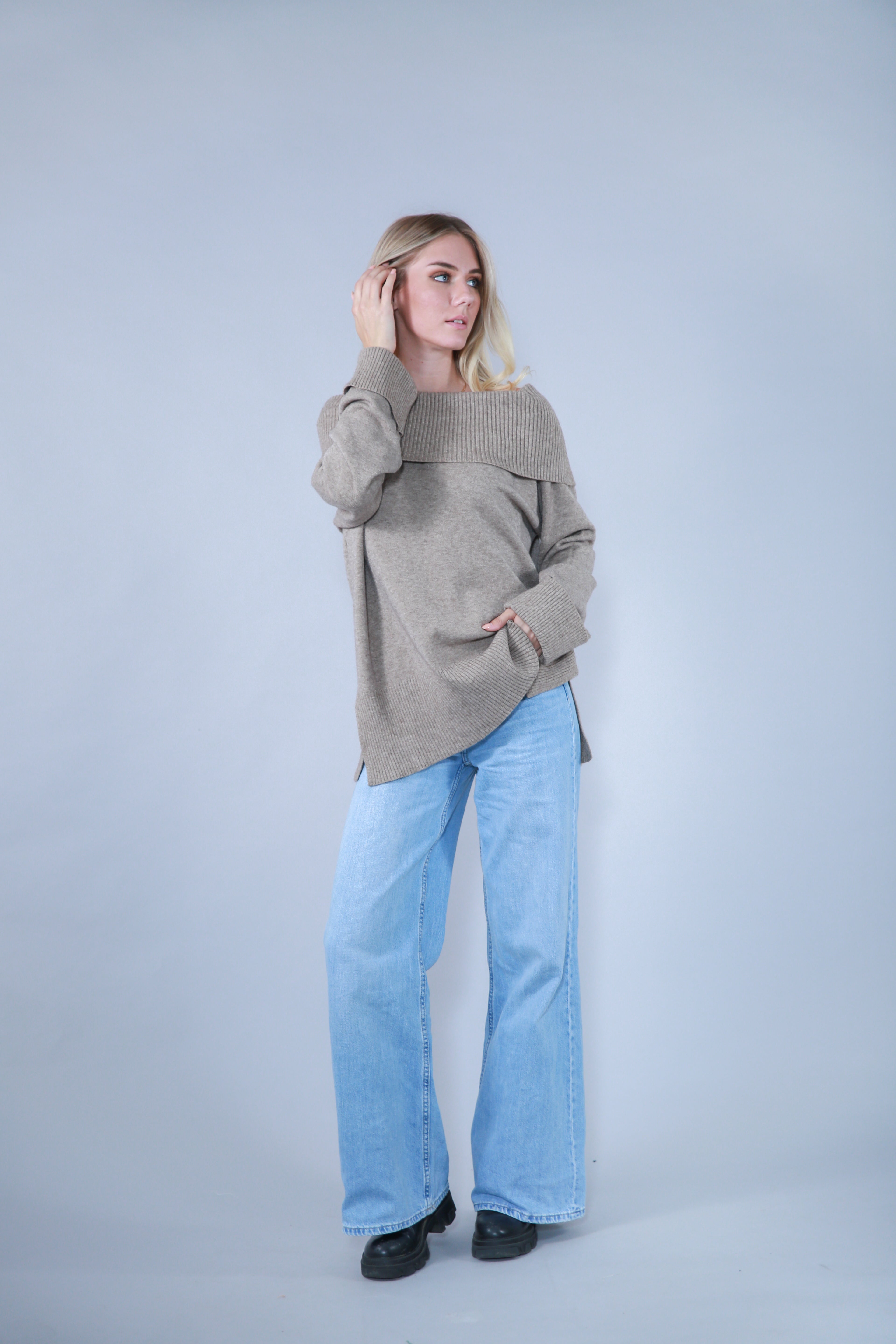 PULL OVERSIZE COL BATEAU EN MAILLE