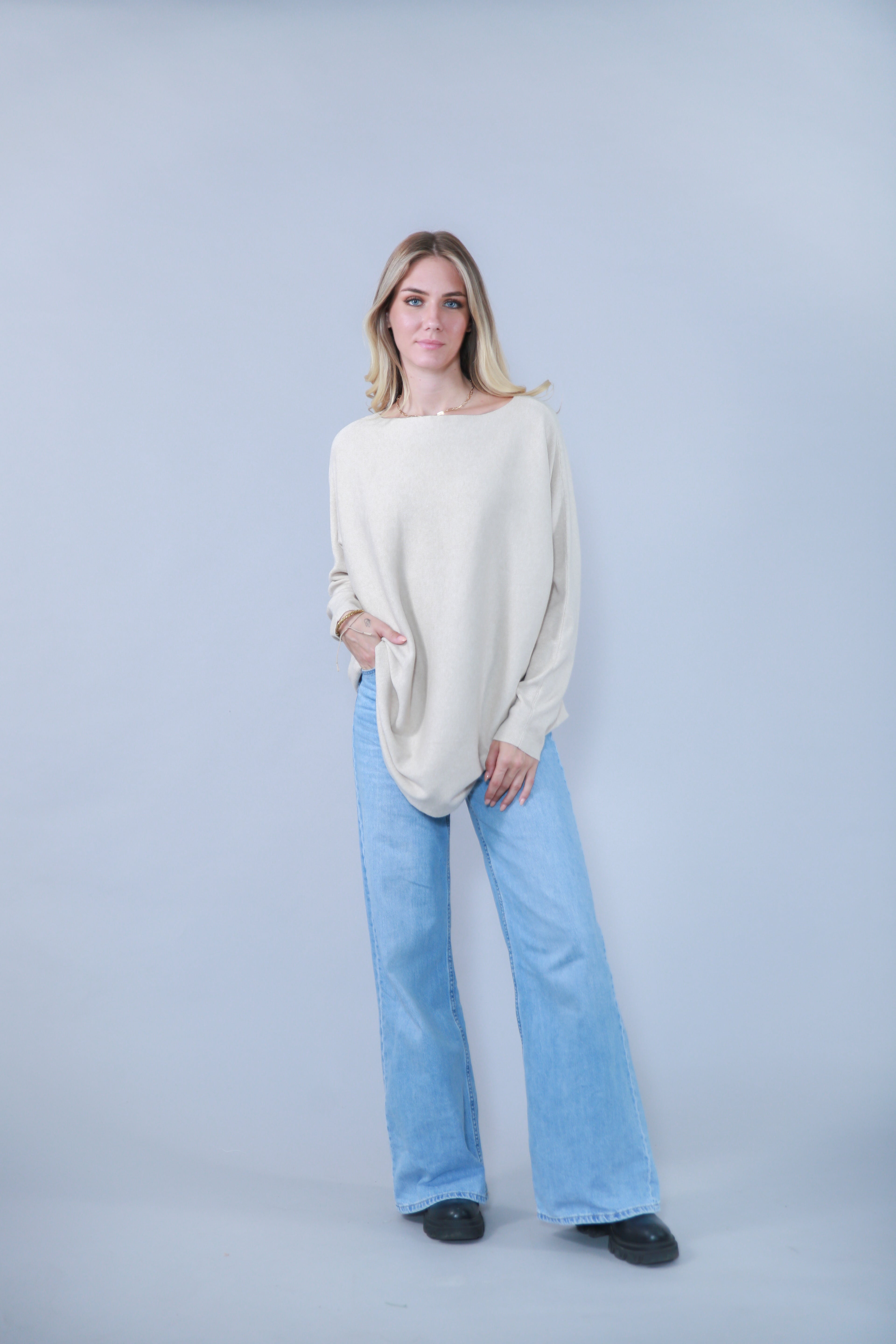 PULL OVERSIZE EN MAILLE